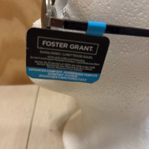 Foster Grant Aviator Men’s Sunglasses BWT - Picture 5 of 5